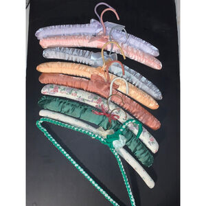 9 Unbranded Multicolor Fabric Padded Hangers One Size Closet Accessories